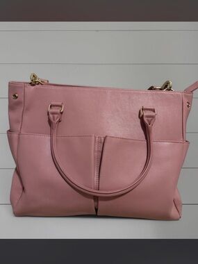 Leverger pink leather shoulder bag